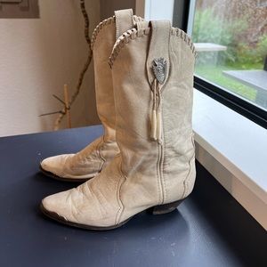 White leather vintage cowboy boots